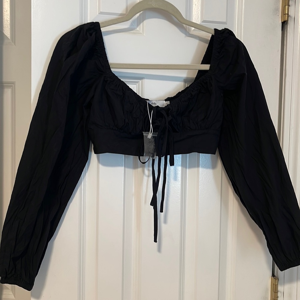 Adika size small cropped top, perfect condition never worn. Black long sleeve.